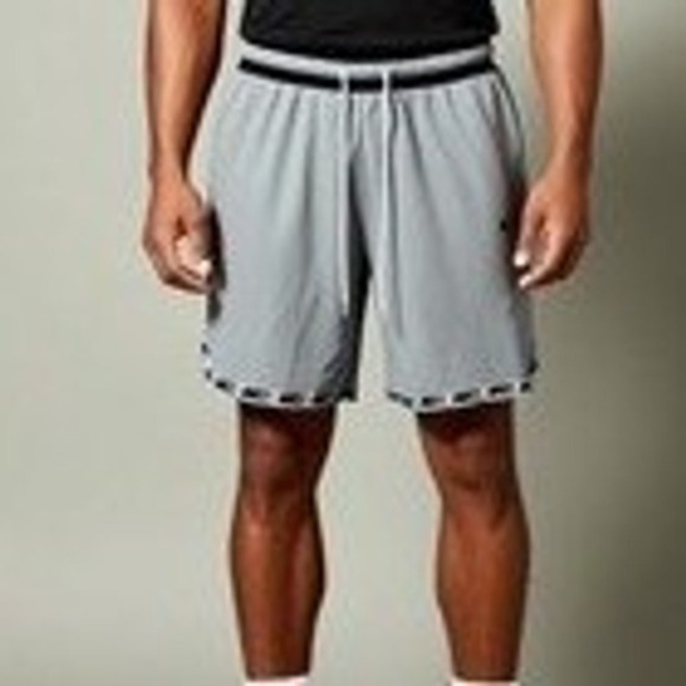 Nike Drifit‎ Shorts Grey Size M